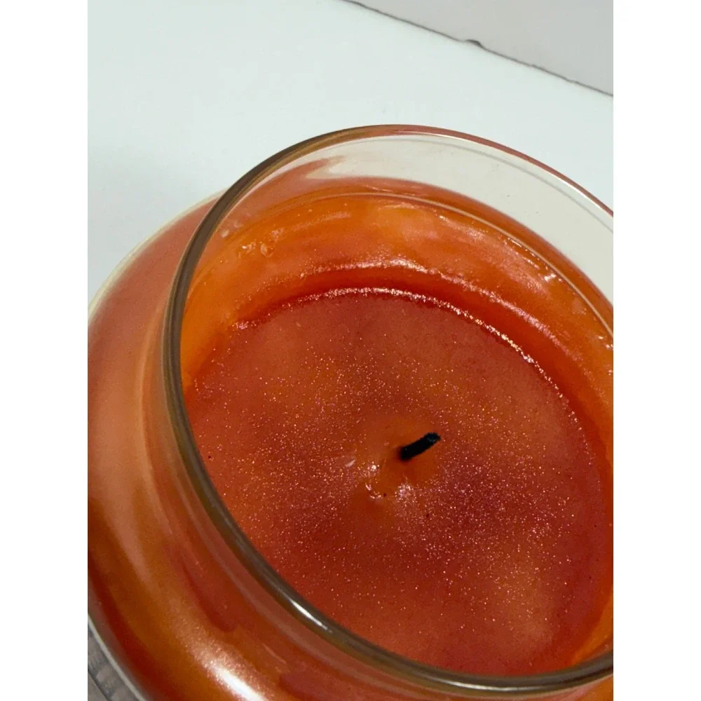 Yankee Candle Gingerbread Housewarmer Medium Jar Scented Candle 14.5‎ oz Orange